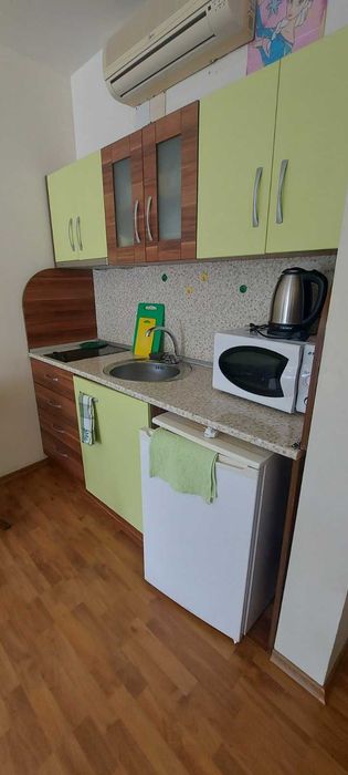 Просторен едностаен апартамент в близост до морето, к-с „Black Sea View”