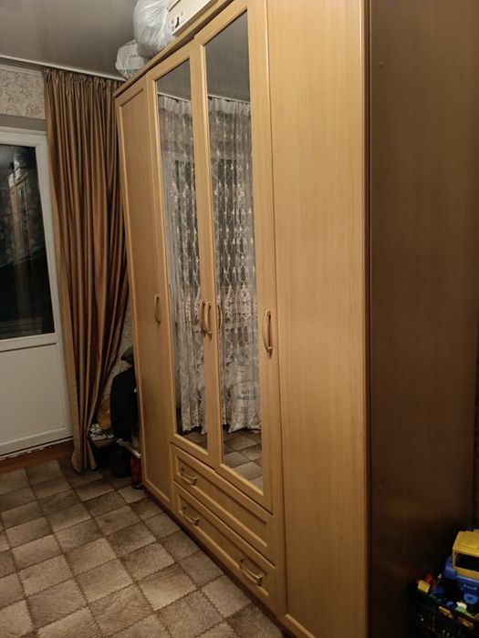 Продам шкаф. Б/у
