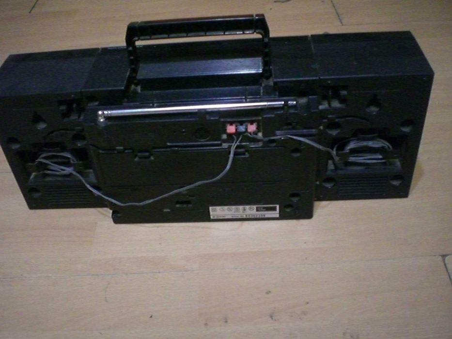 SCHARP касетофон радиокасетофон  оригинален