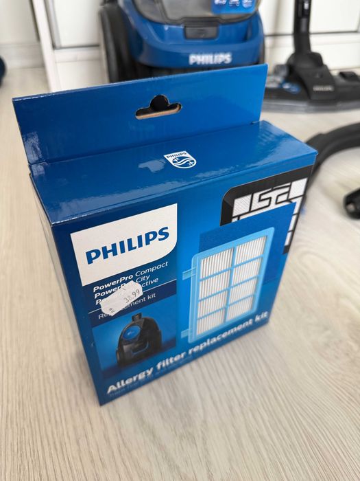 Прахосмукачка Philips 5000 series 900W + нови филтри