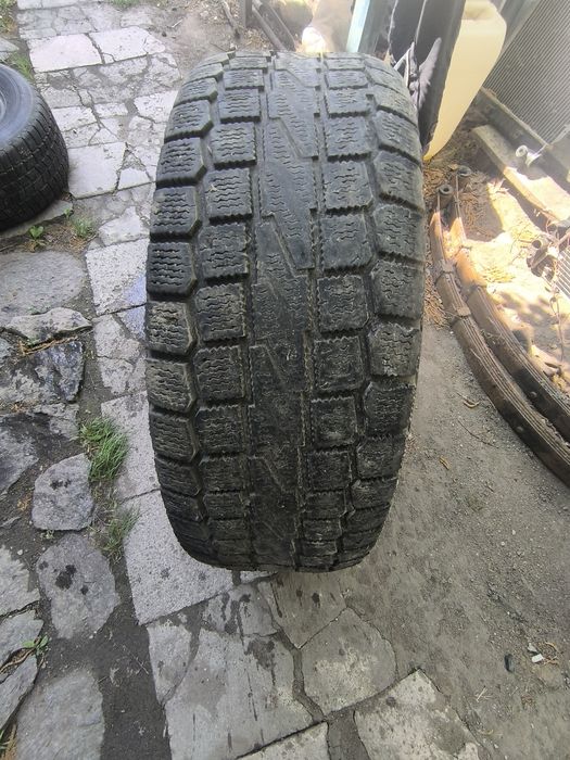 Продам шины на б/у на R14,15