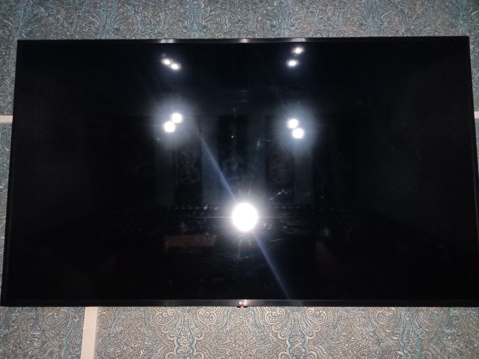 Продам телевизор Lg