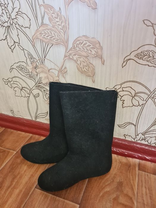 Продам валенки. Размер 38-39. Б/у.