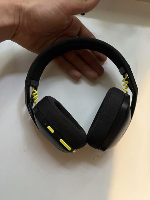 Casti Logitech g435