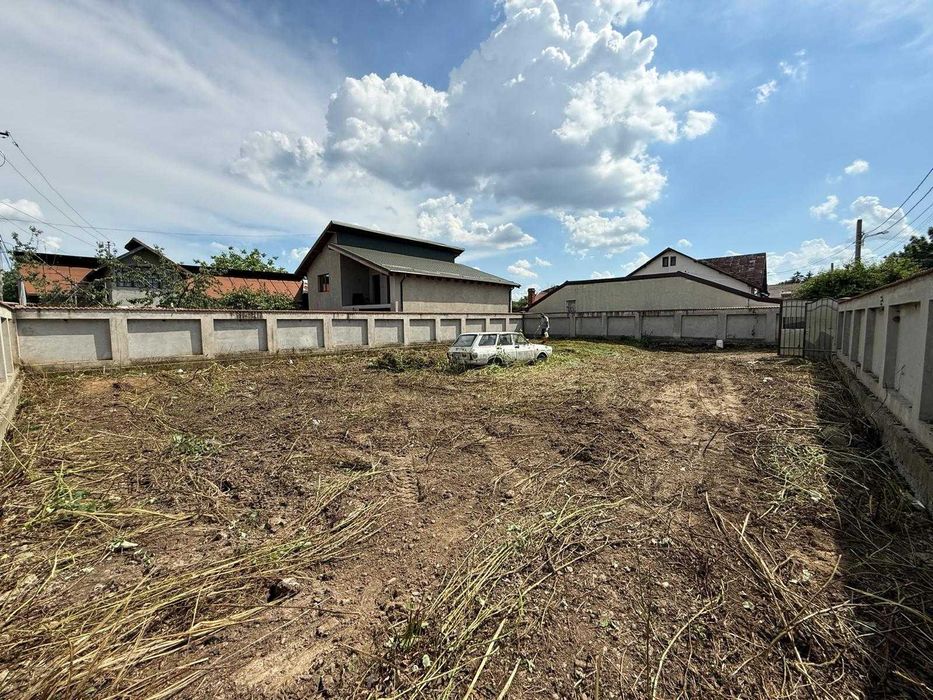 Teren colț 407 mp ISCx – ideal clinică, birouri, investiție