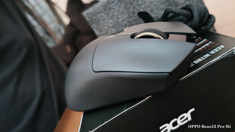 Acer Nitro OMR332 OLED