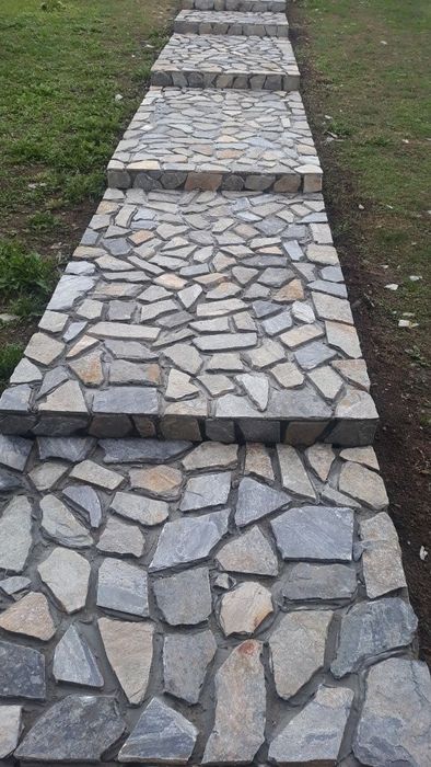 Vând piatra si montez naturala de munte