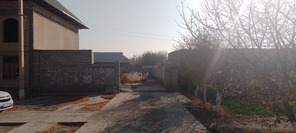 Участка сотилади