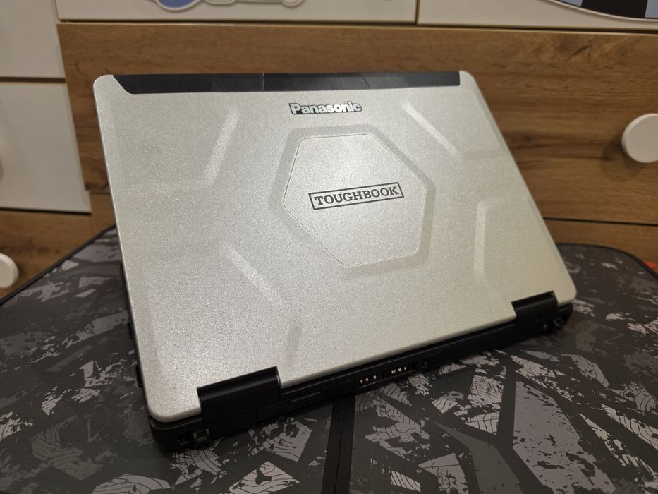 Panasonic Toughbook CF-54 Touch / i5-7th / 16 GB Ram / 256 SSD