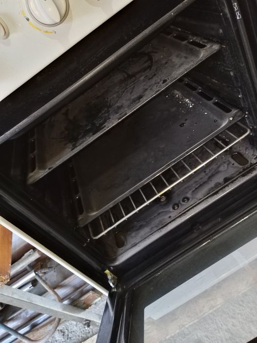 Продам газовую плиту