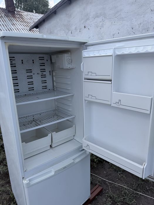 Продам холодильник Бирюса