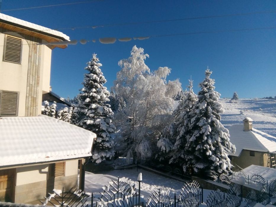 Продава къща в с.Стойките