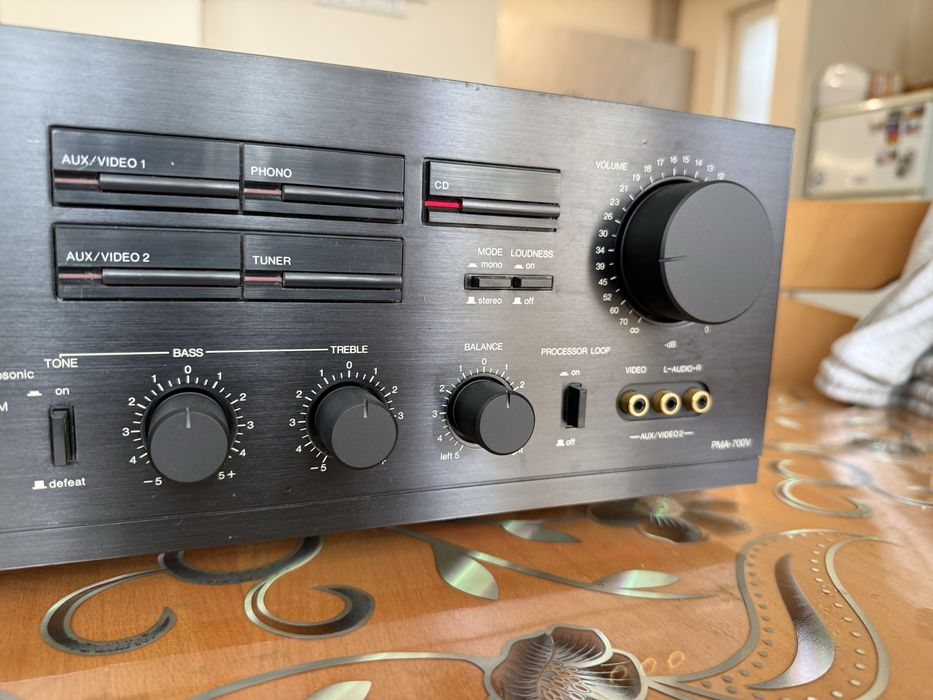 Denon PMA-700v Качествен стерео усилвател