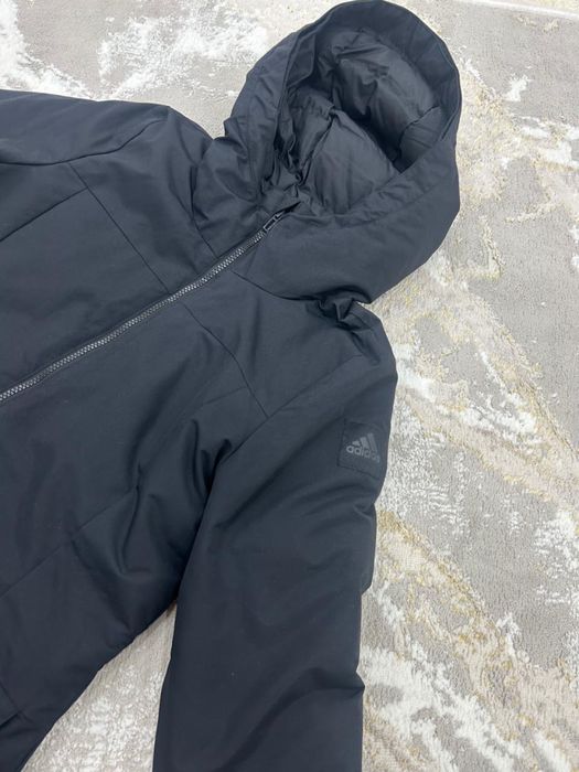 Адидас куртка продам