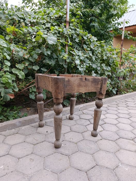 Продам раритет стол