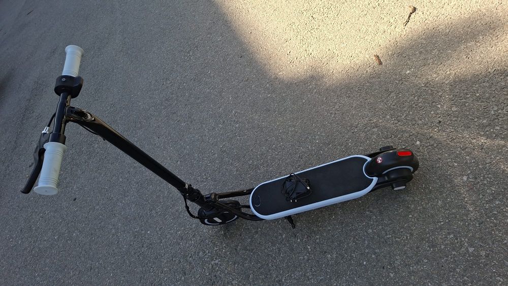 Trotinetrică XSD100E Copii peste 6 aniOXELO
Trotinetă electrică XSD100E Copii peste 6 ani
Trotinetă ele