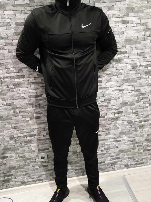 Спортен екип от полиамид