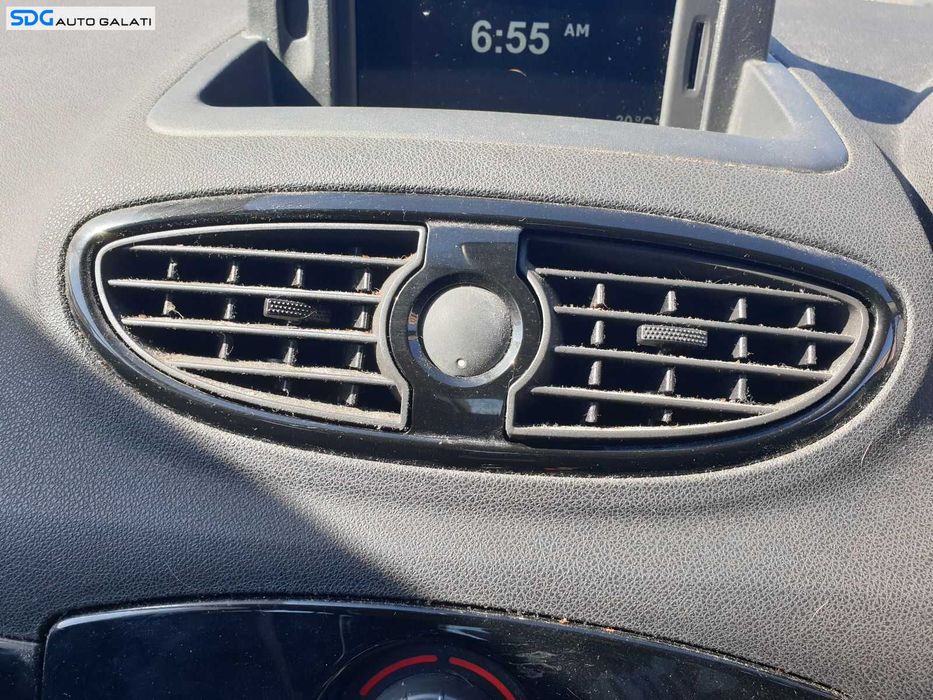 Gura Grila Aer Aerisire Ventilatie Bord Centrala Renault Clio 3 2005 - 2014 [0094]