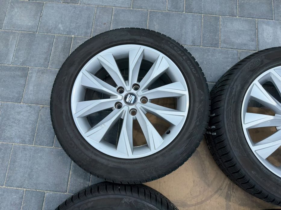 Jante 17 Seat Ateca Skoda Karoq VW T-roc 215/55R17 iarna DOT2024