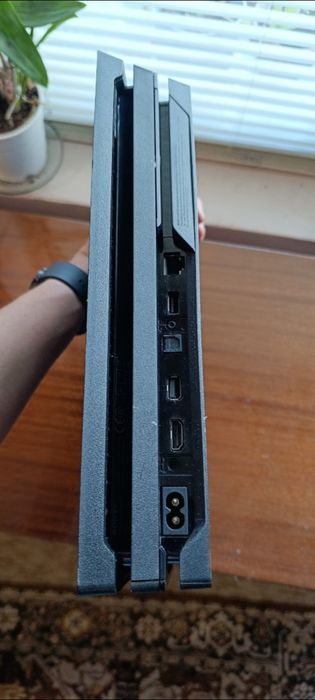 Play Station 4 Pro без гараншия