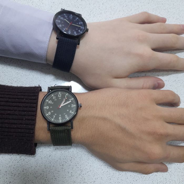 Стильные класические часы