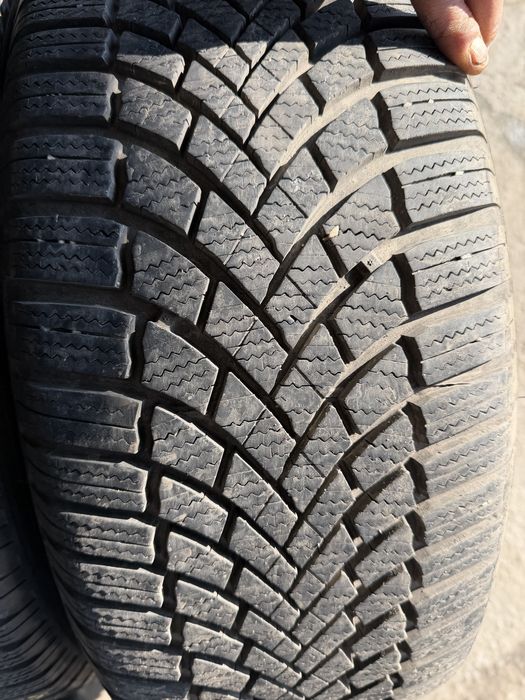 225/55 r17 Bridgestone de iarna aproape noi -250 lei buc