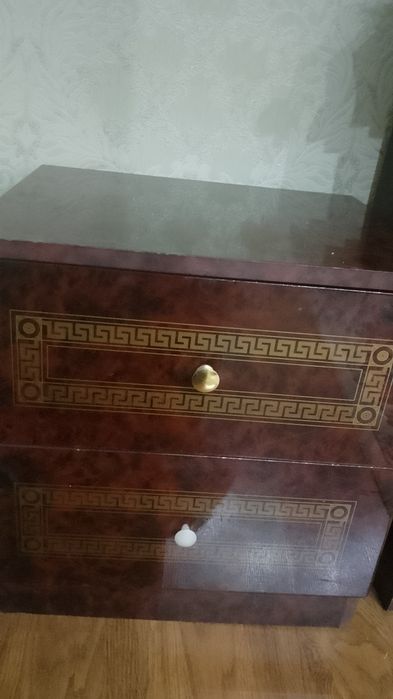 Срочно продам спальный гарнитур