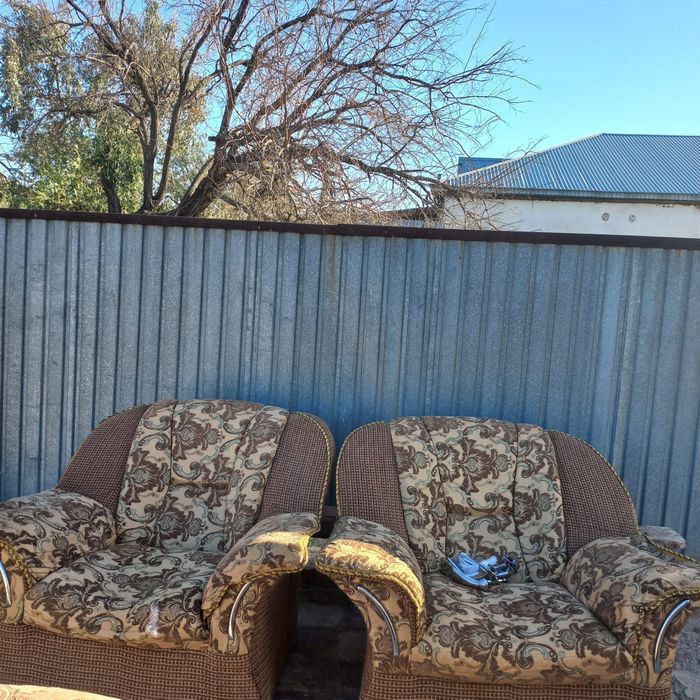 Диван,кресло 2шт