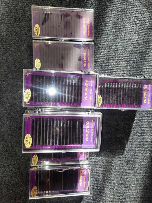 Продам ресницы 1000