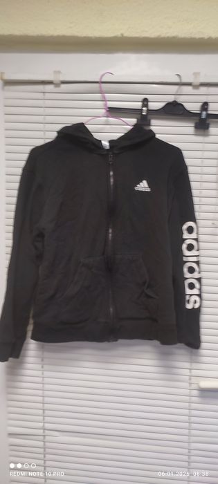 Детски суичър Adidas с цип – размер M (около 10–12 г.)