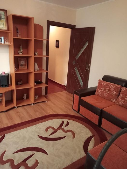 Vand apartament 2 camere