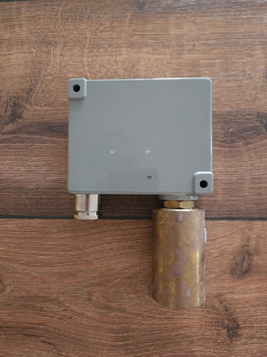 Индустриален пресостат Trafag 920.2377