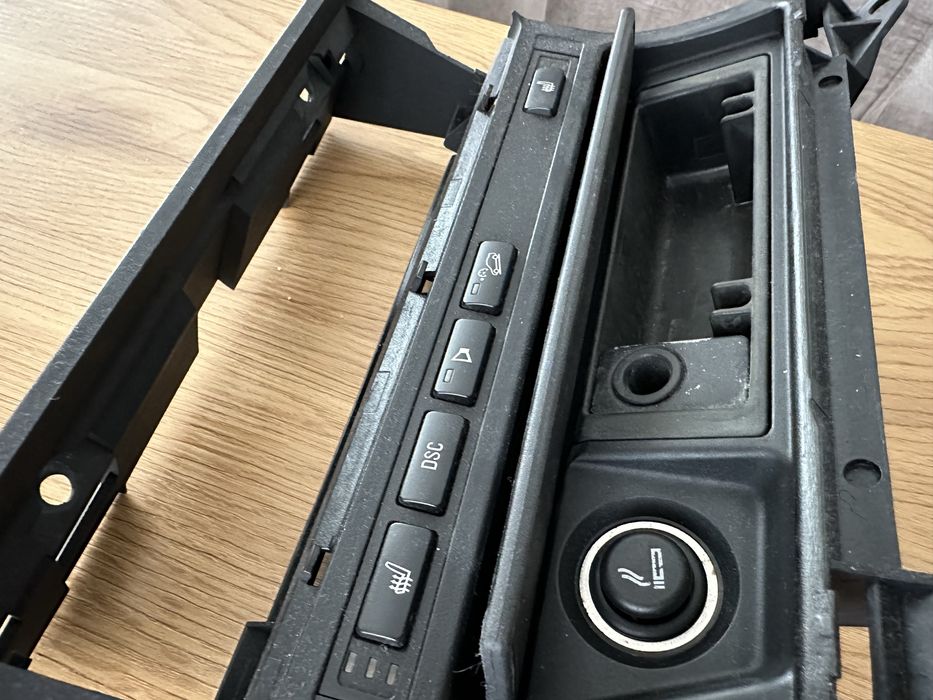 Лайстна с екстри за bmw e46, комплект със запалка, пепелник и стойката