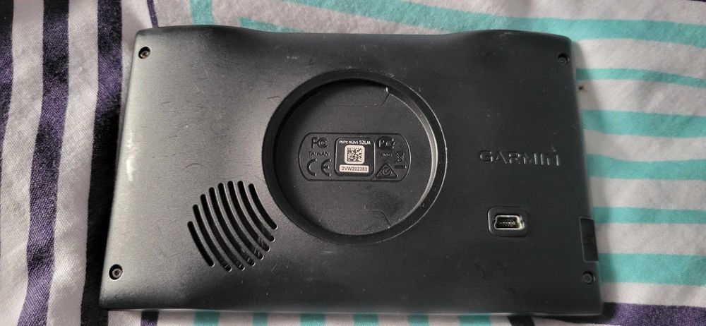 GARMIN Gps NUVI 52  fuctional se vinde fara accesori slot card