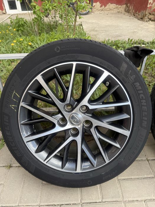 Продам шины с дисками лексус, камри