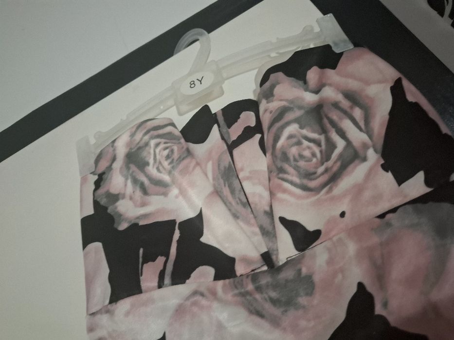 Рокля 3 на цената та 1. Лилаво изкушаваща визия.