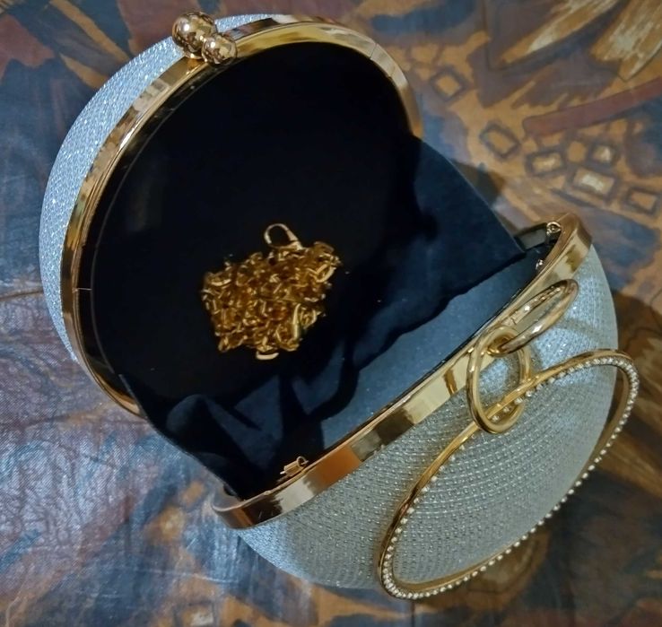 Сребърна дамска чанта, вечерна чанта