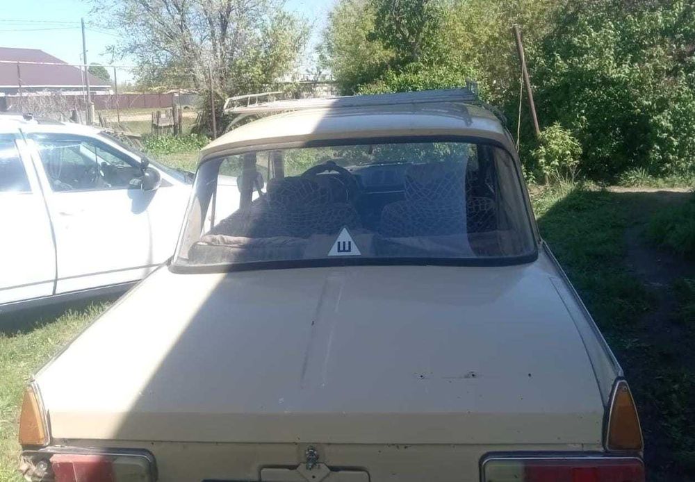 Продам москвич...