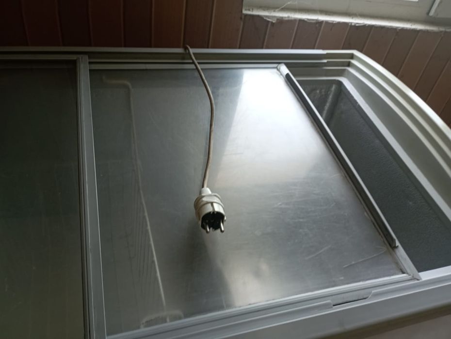 Продам Морозильник