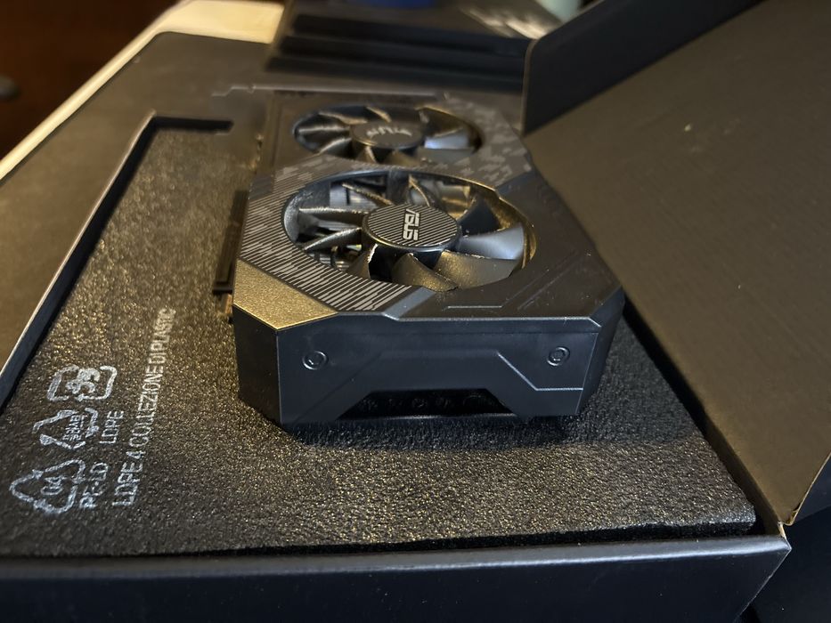 Видеокарта GTX1650 4GB