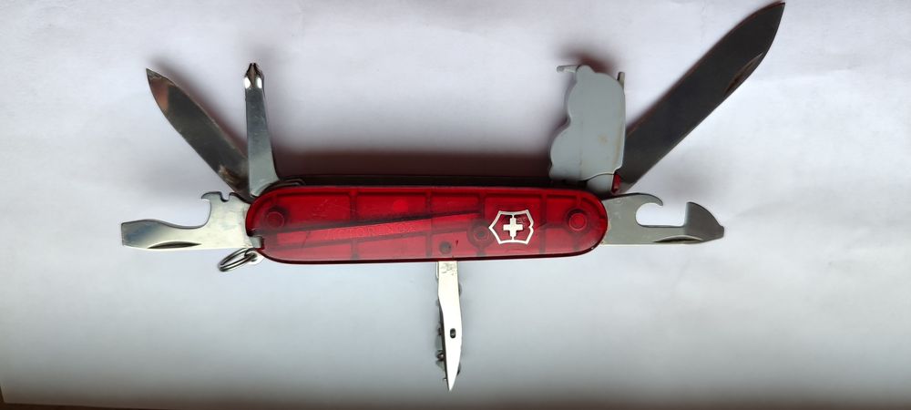 Кухонный нож. Очень удобный.