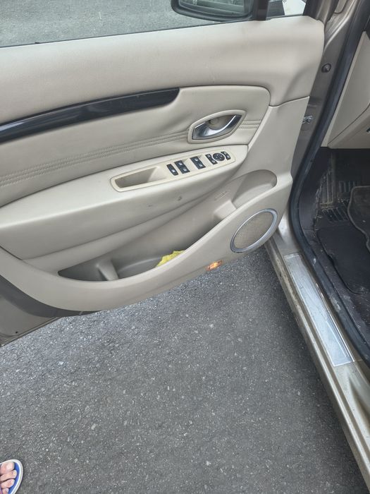 RENAULT Scenic 2010 — imagine 4
