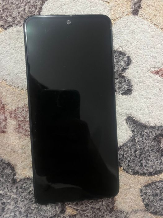 Обменяю телефон.