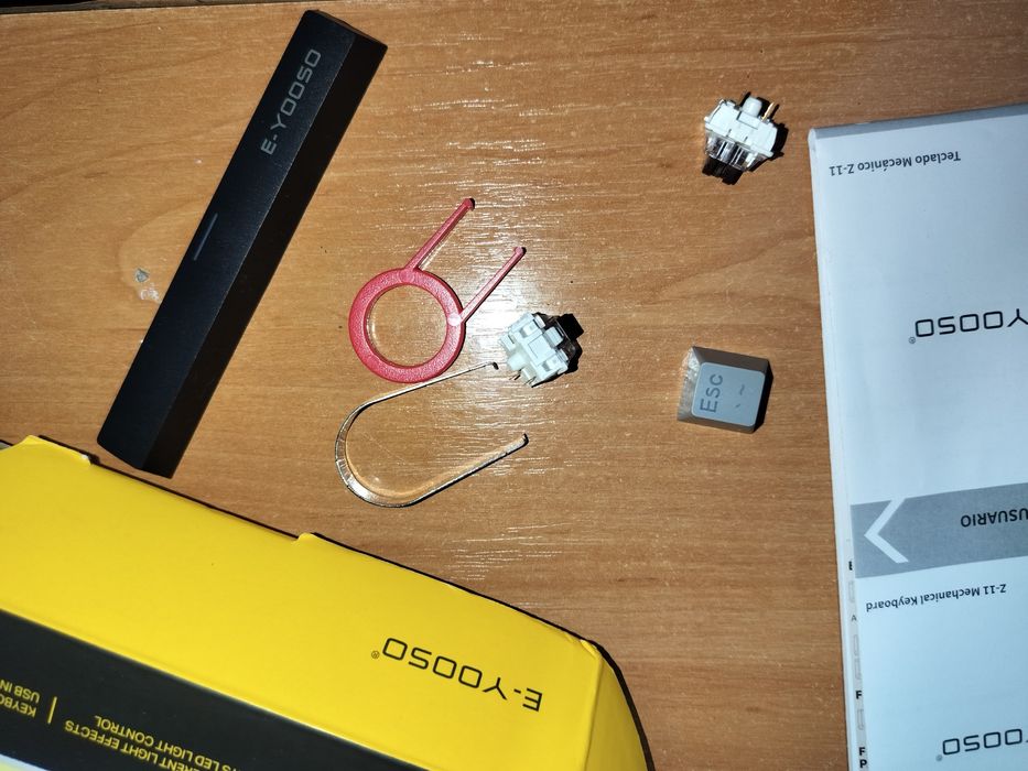 Продам клавиатуру