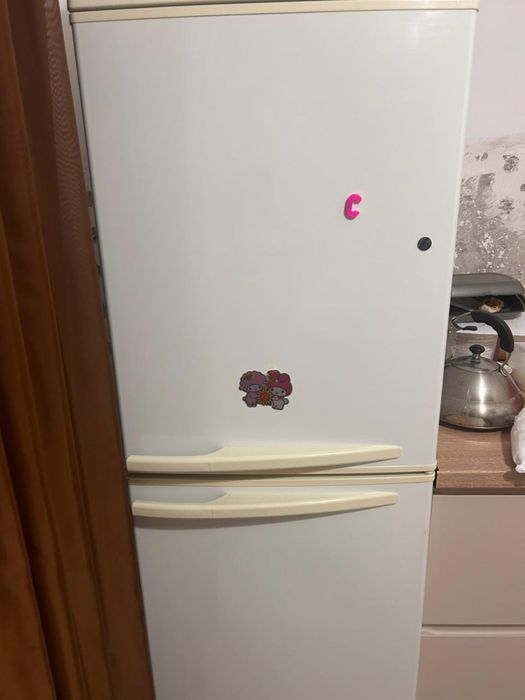 Продам холодильник