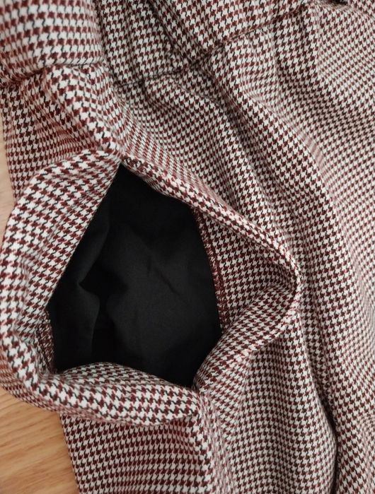 Pantaloni largi Zara