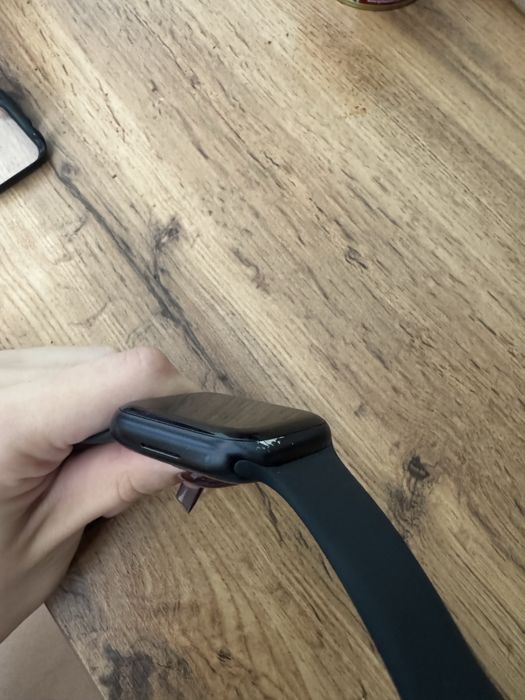 Продам Apple Watch серия 7, 45мм