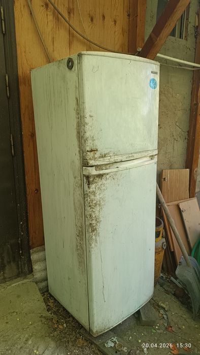 Холодильник Samsung 320 л.