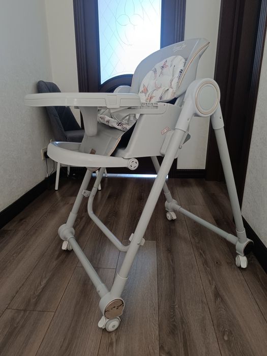 Продам детский столик