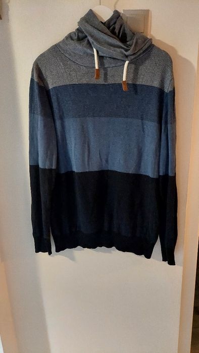 Hanorace Hugo Boss, Naketano